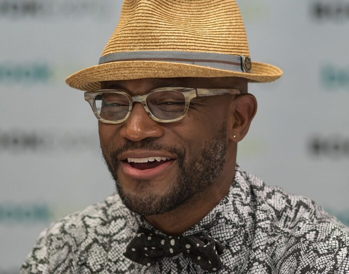 Schizophrenia Awareness Through Taye Diggs' Advocacy