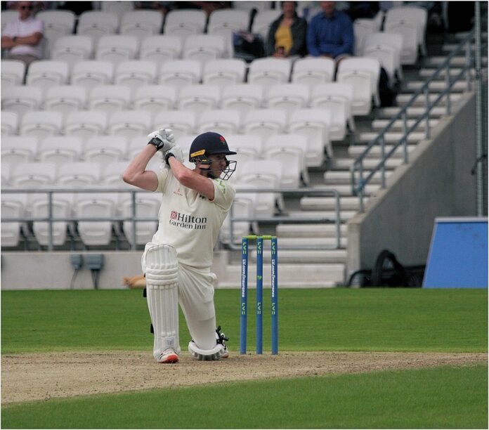 Luke Wells Hits 141 as Lancashire Build Against Derbyshire