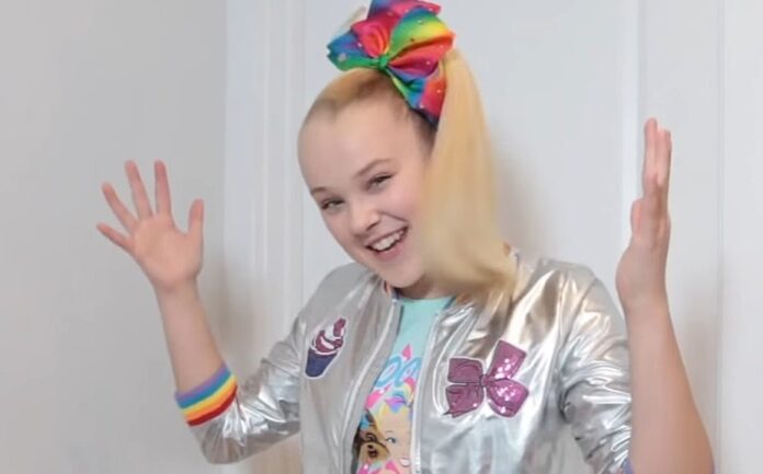 JoJo Siwa Friendship: Denies Romance with Hughes