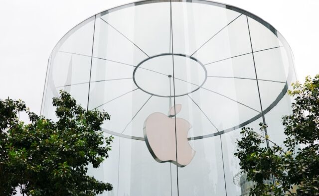 Apple Smart Glasses overshadowed as Meta leads market