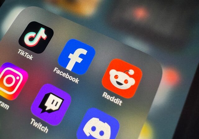 Android Apps Demand 882 Permissions in Privacy Scandal