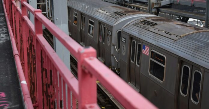 Urgent: 90 Injured in Buenos Aires Train Crash
